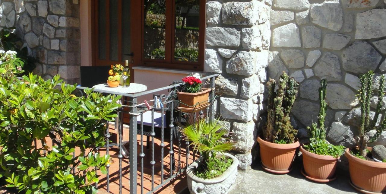 Vera- With Airconditioning And Free Parking
